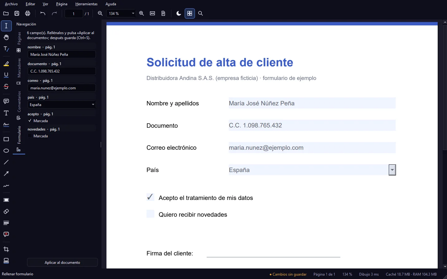 Formulario PDF de solicitud rellenado con nombre, documento, correo, país y casilla marcada, con el panel Formulario a la izquierda
