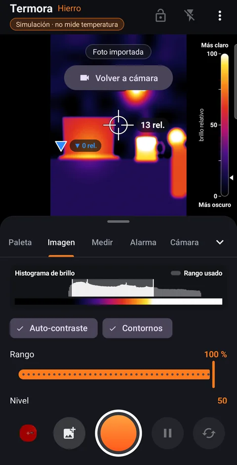 Termora: pestaña Imagen con histograma de brillo, auto-contraste, rango y nivel
